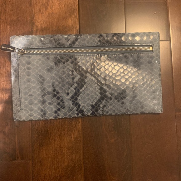 MK Envelope Clutch - Picture 4 of 5